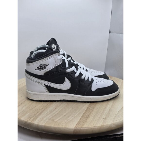 Nike Boys Air Jordan 1 FD1412-010 White Basketball Shoes Sneakers Size 3Y - Picture 3 of 9
